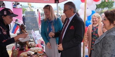 kemerde-bana-ulkeni-tanit-festivali.jpg