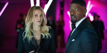 netflix-merakla-beklenen-back-in-actionin-resmi-fragmanini-paylasti.jpg