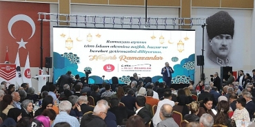 200-bin-kisi-keciorende-iftar-yapti.jpg