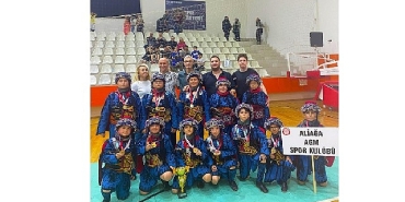 aliaganin-genc-oyunlari-ekibi-izmir-ilk-oldu.jpg