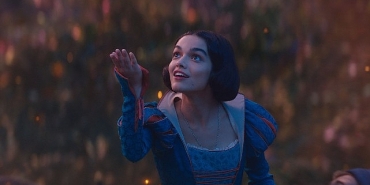 disneyin-buyulu-dunyasindan-pamuk-prenses-21-martta-sinemalarda.jpg