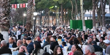 menemende-10-bin-kisilik-kadir-gecesi-iftari.jpg