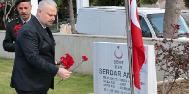 menemende-canakkale-sehitleri-unutulmadi.jpg
