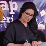 1-kitap-gunleri-keciorende-basladi.jpg