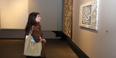 baktigin-yerde-sergisi-niluferde-izlemine-acildi.jpg