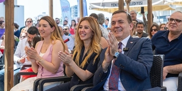 baskan-abdullah-ozyigit-betemlerde-cocuklarin-bayram-coskusuna-ortak-oldu.jpg