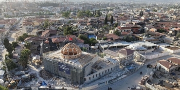 baskan-altay-hatayda-anadolunun-ilk-camisinde-calismalari-kisa-surede-tamamlayacagiz.jpg