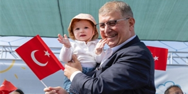 baskan-tugay-cocuklarimiza-o-guzel-ulkeyi-hep-beraber-armagan-edelim.jpg