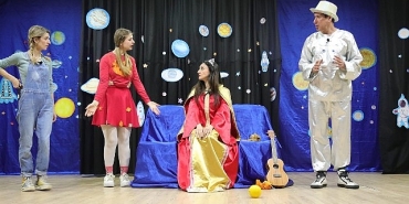 bayraklili-cocuklar-sanat-ve-spor-etkinliklerinde-bulustu.jpg