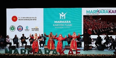 buyukakin-genclerimize-inaniyoruz-guveniyoruz.jpg