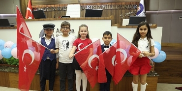 buyuksehirde-23-nisan-temsili-cocuk-meclisi.jpg