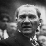 karanlikta-akan-bir-yildiz-mustafa-kemal-ataturk.jpg