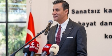 mesir-festivali-coskusu-devrim-erbilin-sergisiyle-basladi.jpg