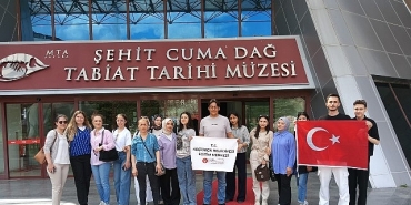 ogrenciler-mta-tabiat-tarihi-muzesini-gezdi.jpg