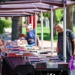 1-buca-kitap-gunleri-vatandaslardan-buyuk-ilgi-goruyor.jpg