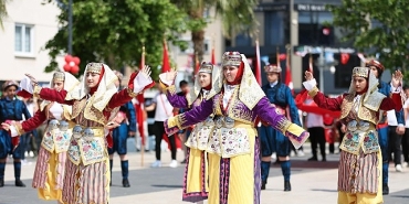 19-mayis-ataturku-anma-genclik-ve-spor-bayrami-narliderede-de-resmi-torenlerle-kutlandi.jpg