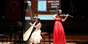 aassmde-sahne-genclerin.jpg