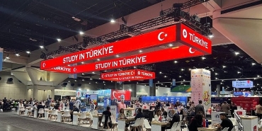 ankara-universitesi-nafsa-2025te-50den-fazla-universite-ile-temas-kurdu.jpg
