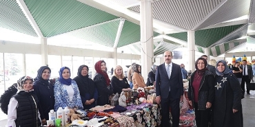 baskan-altay-tum-konyalilari-komek-pazarina-davet-etti.jpg