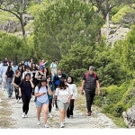 baskan-cercioglundan-aydinli-genclere-19-mayis-ataturku-anma-genclik-ve-spor-bayrami-hediyesi.jpg
