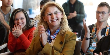 baskan-ovalioglundan-1-sevgi-bulusmasi.jpg