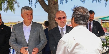 baskan-pekyatirmaci-cuma-bulusmalari-ile-gonullere-dokunuyor.jpg