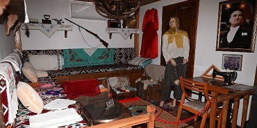 baskan-topaloglundan-ramazan-kara-plaket.jpg