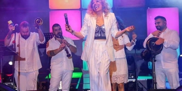 bayindir-cicek-festivali-son-gununde-de-doldu-tasti.jpg