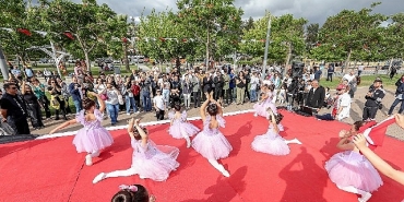 bayraklida-gencler-genclik-ve-spor-festivalinde-bulustu.jpg