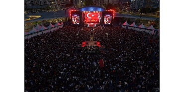 buyukakin-forma-verdi-fatma-turgut-kutladi.jpg
