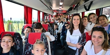 cksm-ogrencileri-zorlu-psmde-cumhuriyetin-buyuleyici-hikayesini-izledi.jpg