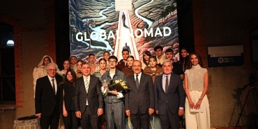 eib-moda-tasarim-yarismasinda-birinciligi-sercan-izci-kazandi.jpg