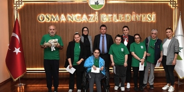 engelli-bireyler-sordu-baskan-aydin-cevapladi.jpg