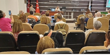gunes-kitap-kulubunde-buyu-dukkani-konusuldu.jpg