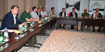 is-dunyasi-kemerde-bulusacak.jpg