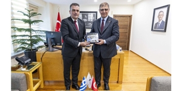 izmir-ve-larissa-arasinda-iklim-notr-ve-akilli-sehir-is-birligi.jpg