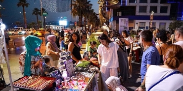 karsiyakada-el-emegi-gece-pazari-basliyor.jpg