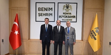kuzey-makedonya-eski-milletvekili-sehabi-balkanlarda-osmanli-mirasi-konulu-konferansa-katildi.jpg