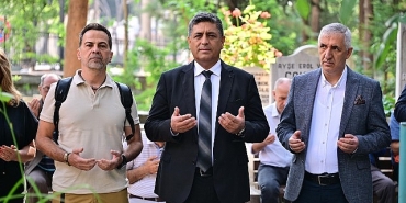 manisa-tarzani-ahmet-bedevi-mezari-basinda-anildi.jpg
