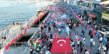 mudanyada-19-mayis-coskusu-meydanlara-tasti.jpg