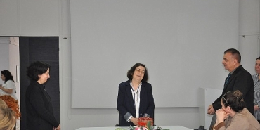 prof-dr-nimet-onur-radyo-televizyon-ve-sinema-ogrencileriyle-bulustu.jpg