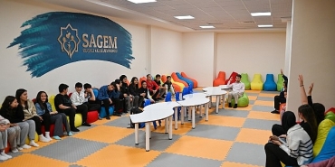 sagemden-ebeveynlere-sinav-kaygisi-semineri.jpg