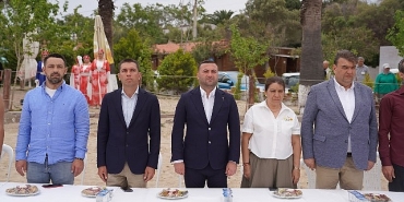 seferihisarda-turizm-ve-cevre-senligi-renkli-goruntulere-sahne-oldu.jpg