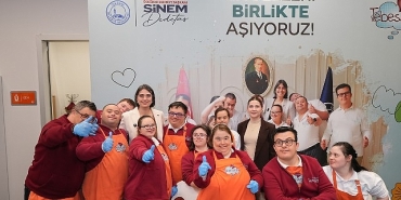 uskudar-belediyesi-engelliler-haftasi-dolayisiyla-etkinlik-duzenledi.jpg