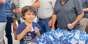 aydin-buyuksehir-belediyesi-vatandaslarla-bayramlasti.jpg