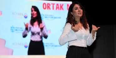 dilek-cesurdan-ilham-veren-soylesi.jpg