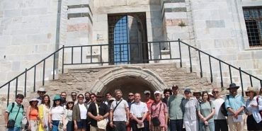 genc-rehberler-efes-selcuk-kultur-rotasini-gezdi.jpg