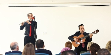 gonullu-okuyucularin-sesi-gorme-engellilere-isik-oldu.jpg