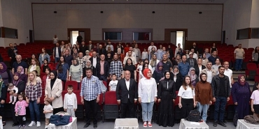 kahramankazanda-miniklerden-rengarenk-yil-sonu-gosterisi.jpg