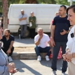 karabaglar-belediyesinden-lgs-sinavina-giren-ogrencilere-ve-ailelerine-destek.jpg